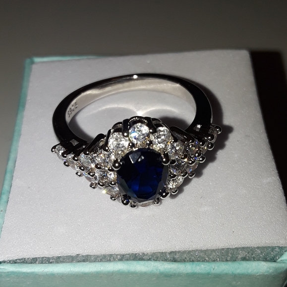 Sterling silver sapphire ring size 7, new - Picture 5 of 5